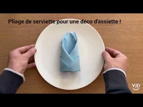 TUTO : Pliage de serviette simple pour une déco d'assiette !