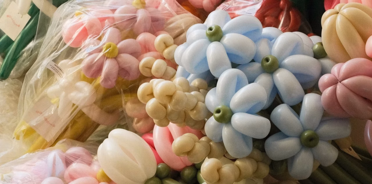 Bar à bonbons pour un mariage : créer une animation gourmande et déco